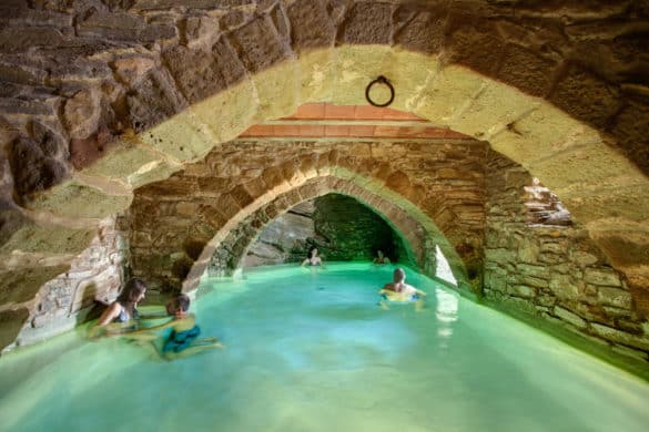Las 9 piscinas más originales en casas rurales
